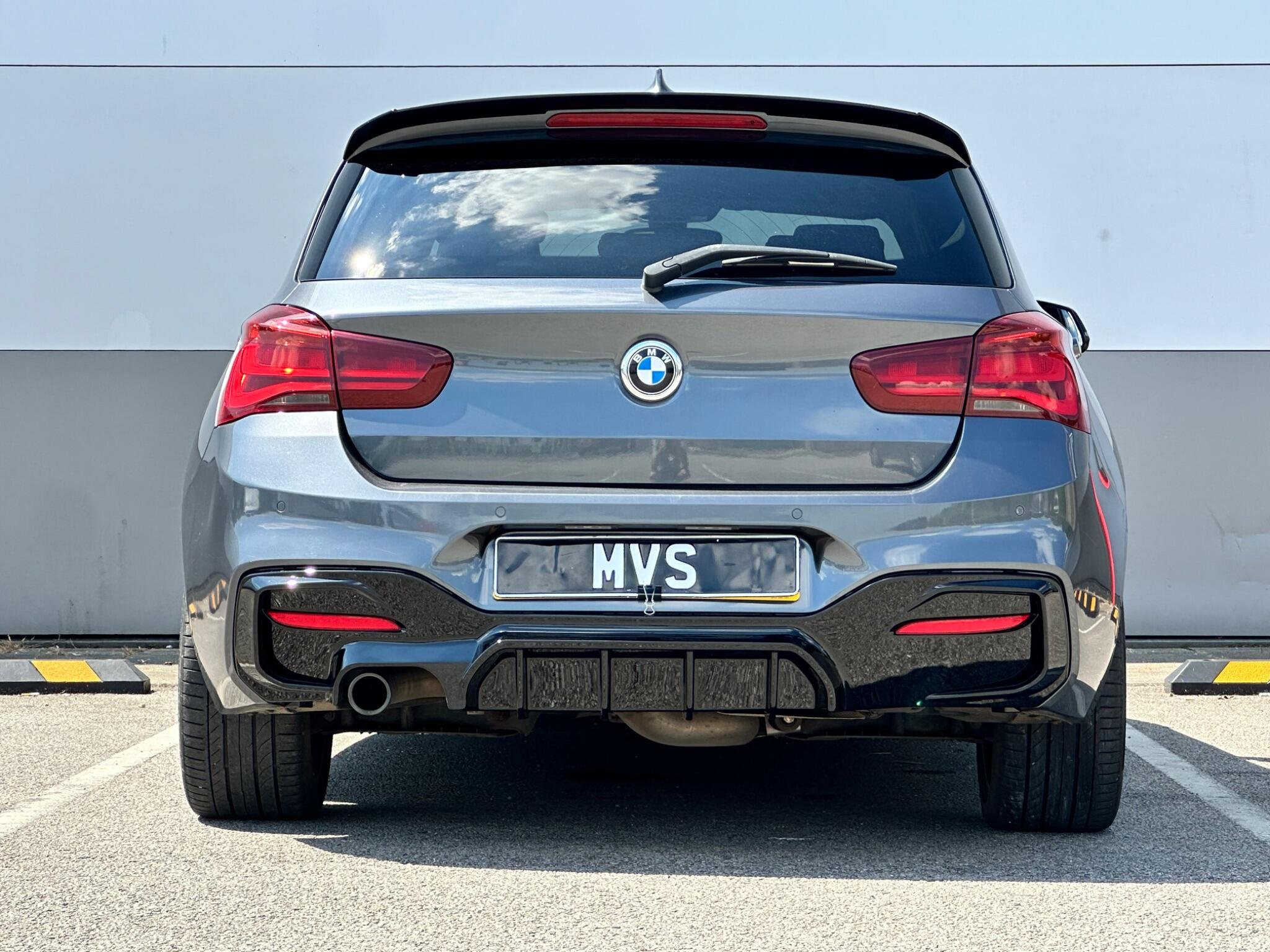 BMW 1 Series view 12
