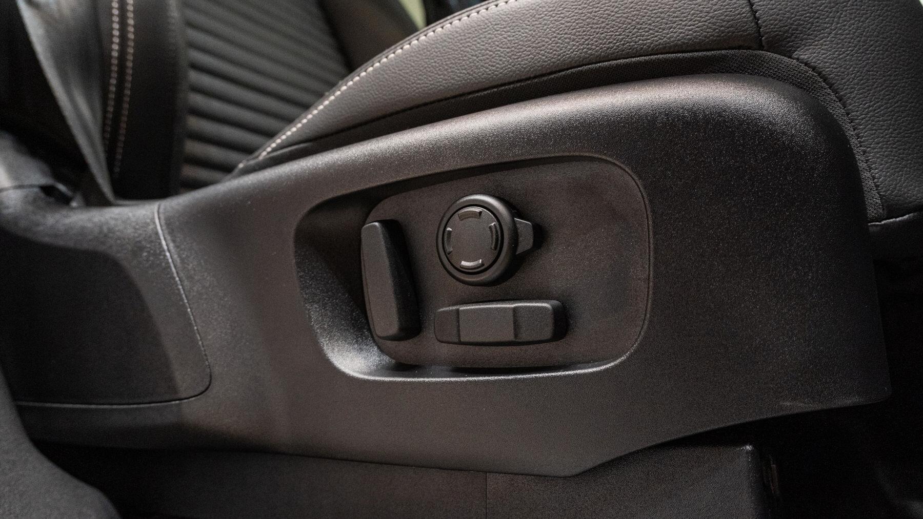 Land Rover Discovery view 61