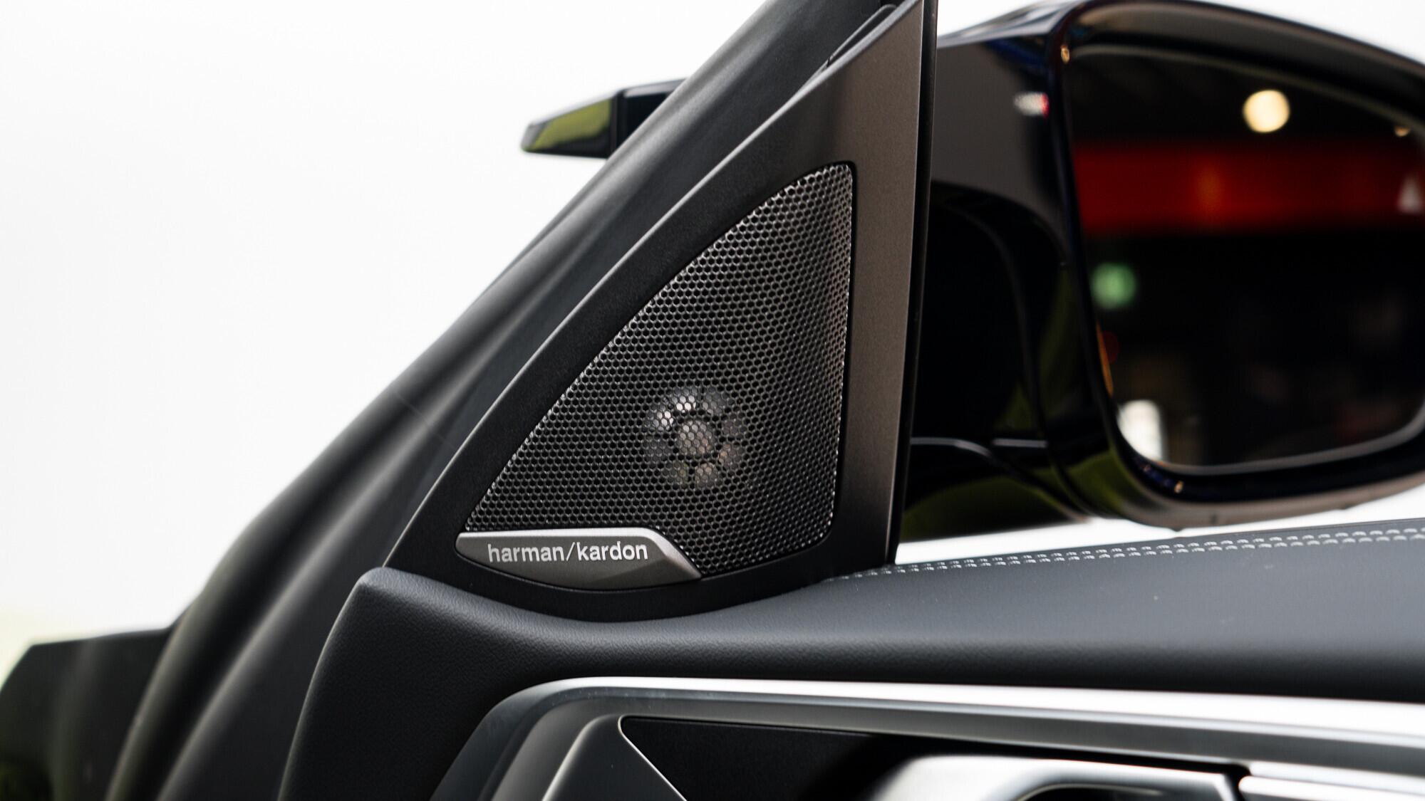 BMW M4 view 30