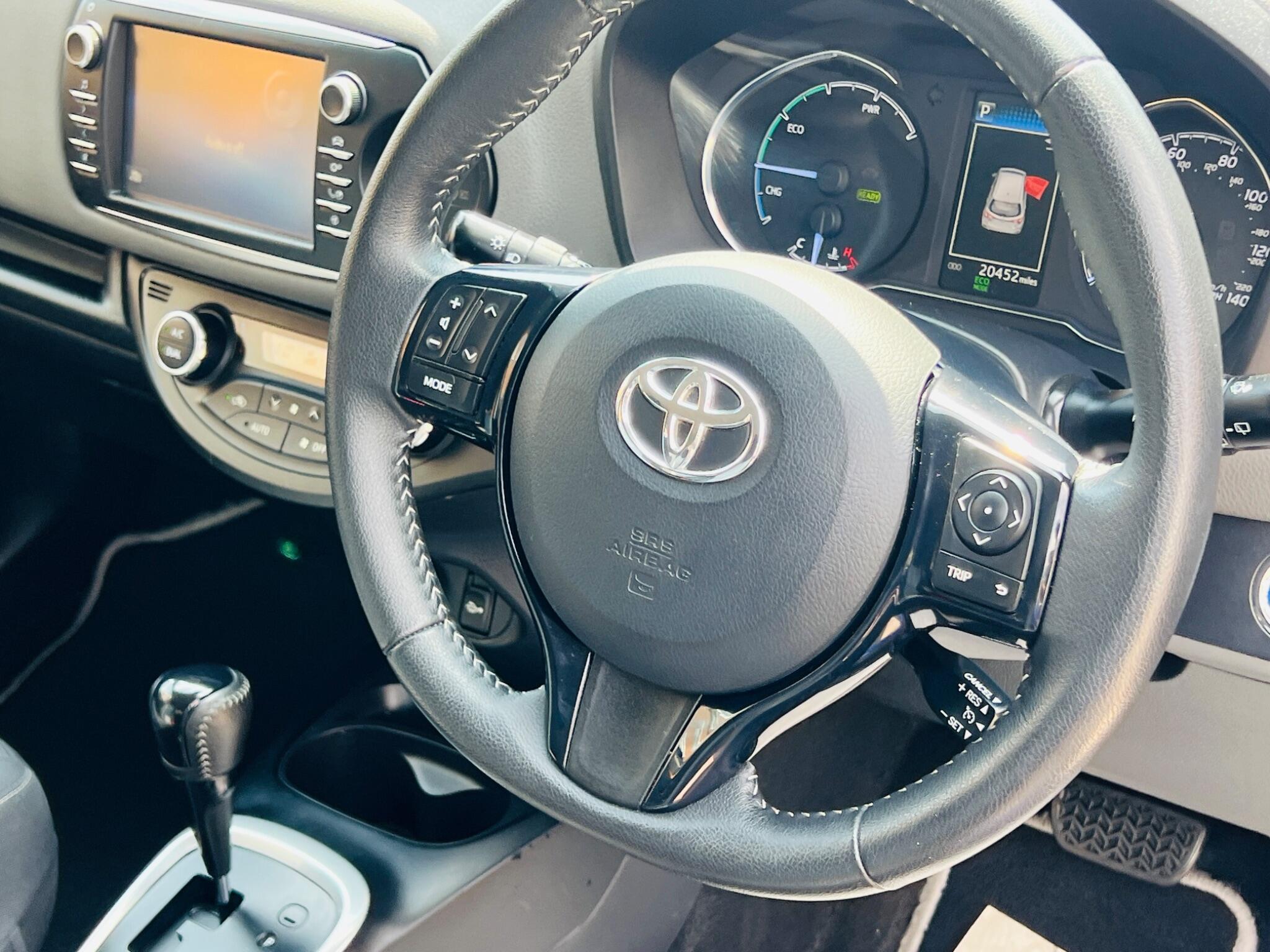 Toyota Yaris view 65