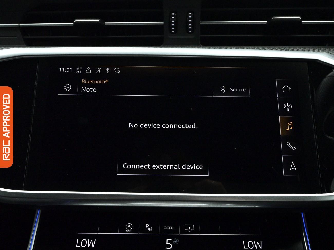 Audi A6 view 16