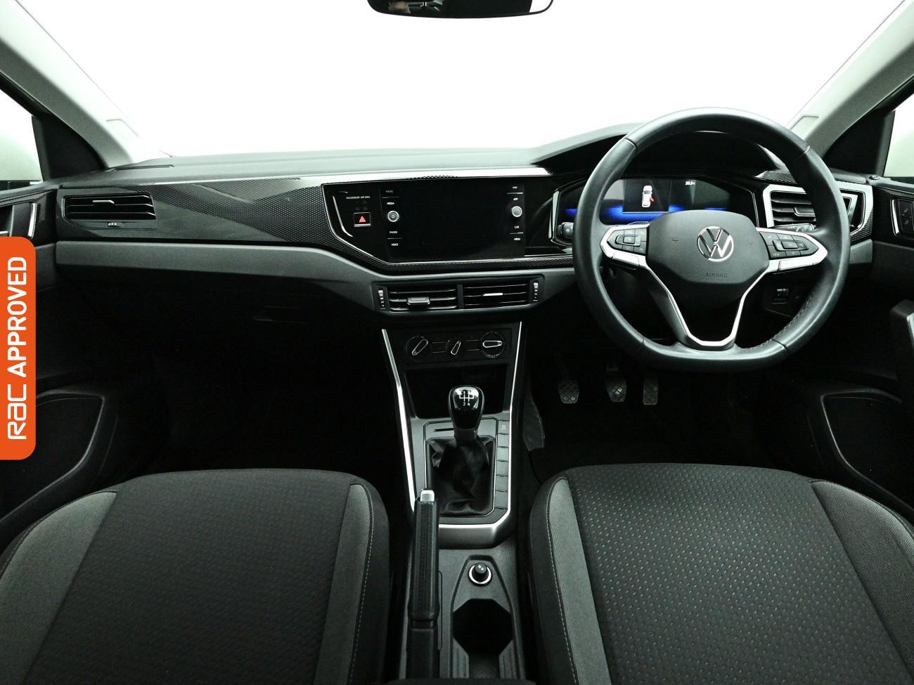 Volkswagen Polo view 2