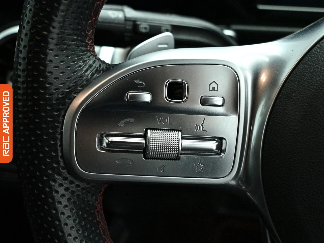 Mercedes-Benz GLB view 23