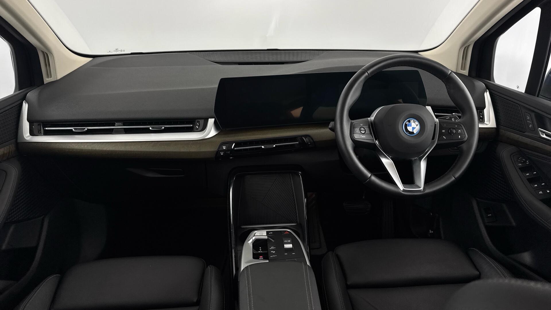 BMW 2 Series Active Tourer view 11