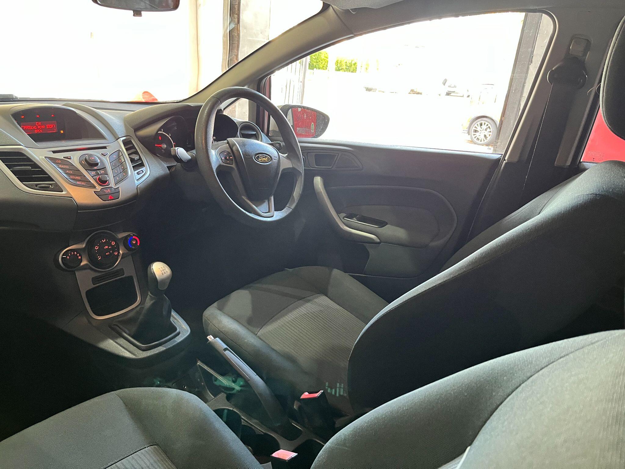 Ford Fiesta view 12
