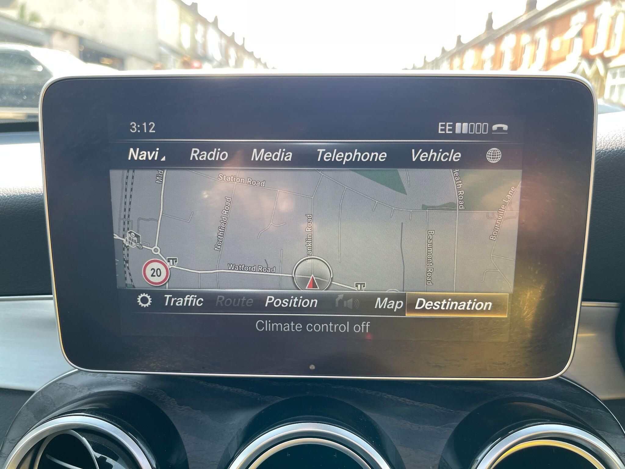 Mercedes-Benz GLC view 30