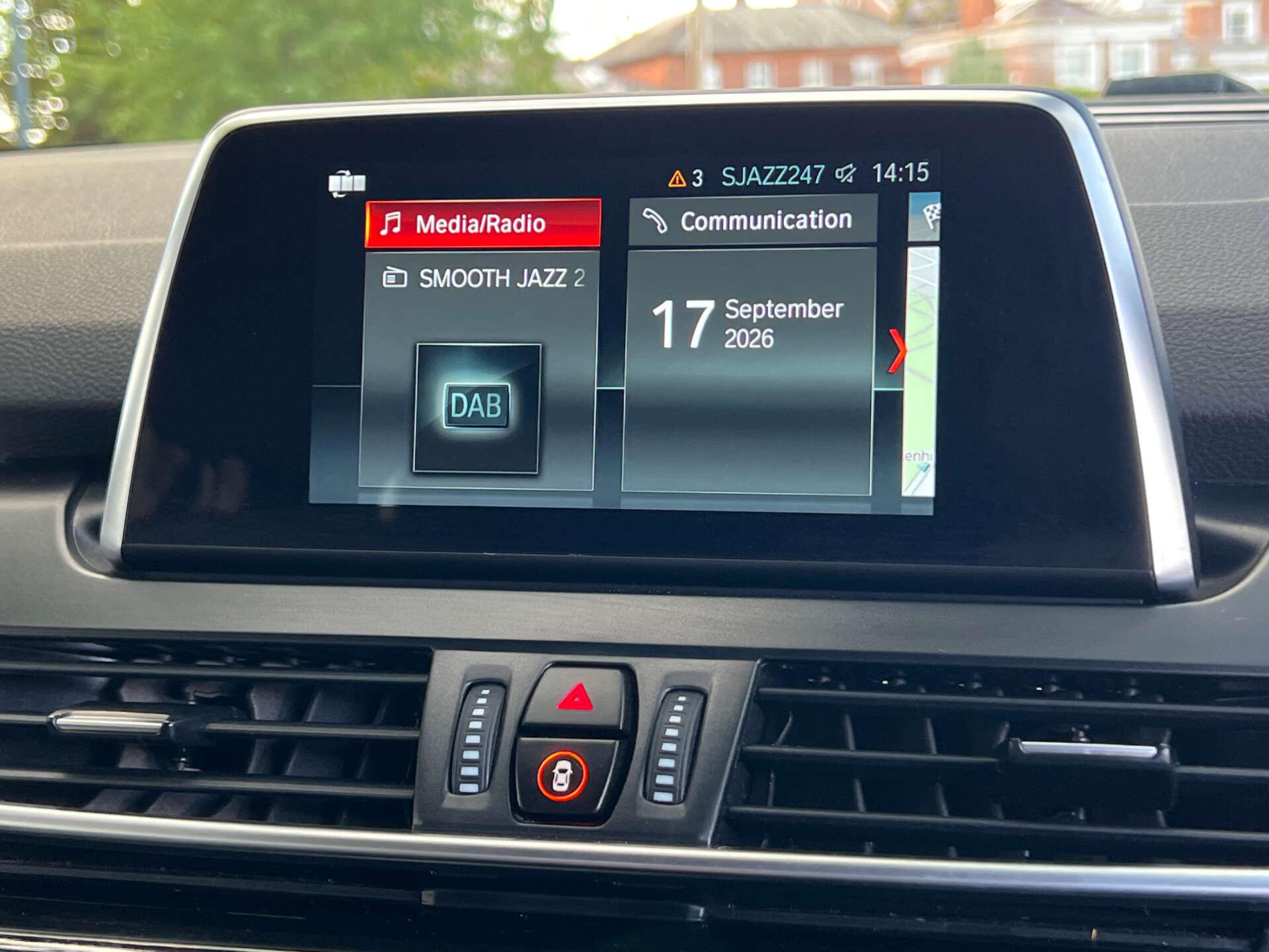 BMW 2 Series view 32