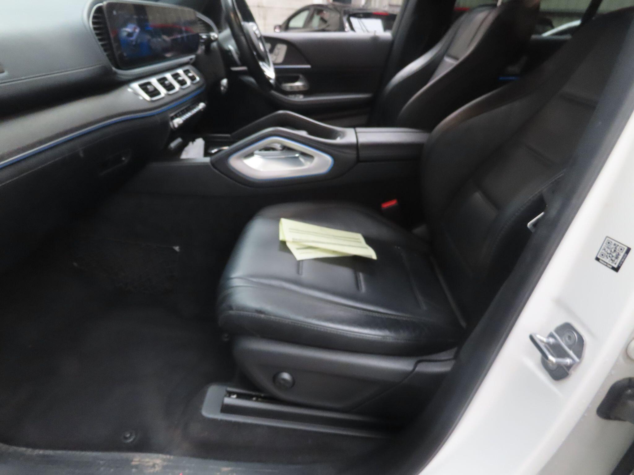Mercedes-Benz GLE view 11