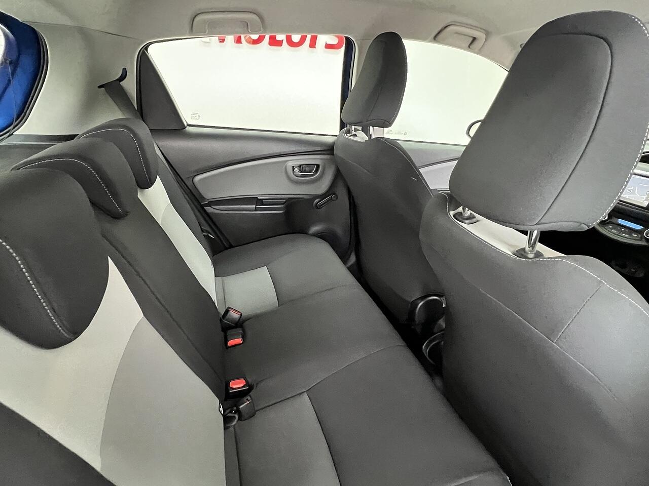 Toyota Yaris view 16