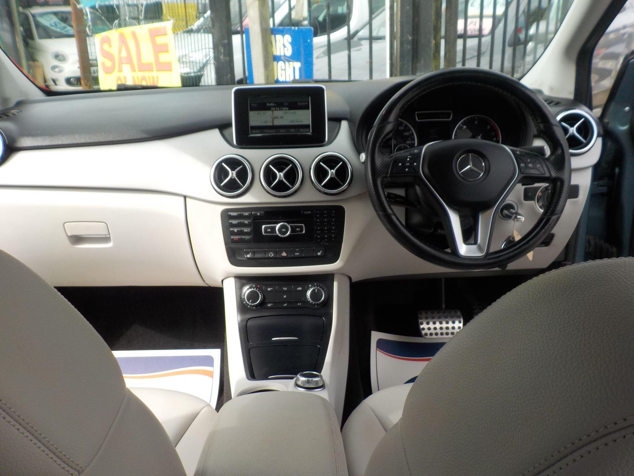 Mercedes-Benz B Class 1.8 B200 CDI Sport 7G-DCT Euro 5 (s/s) 5dr