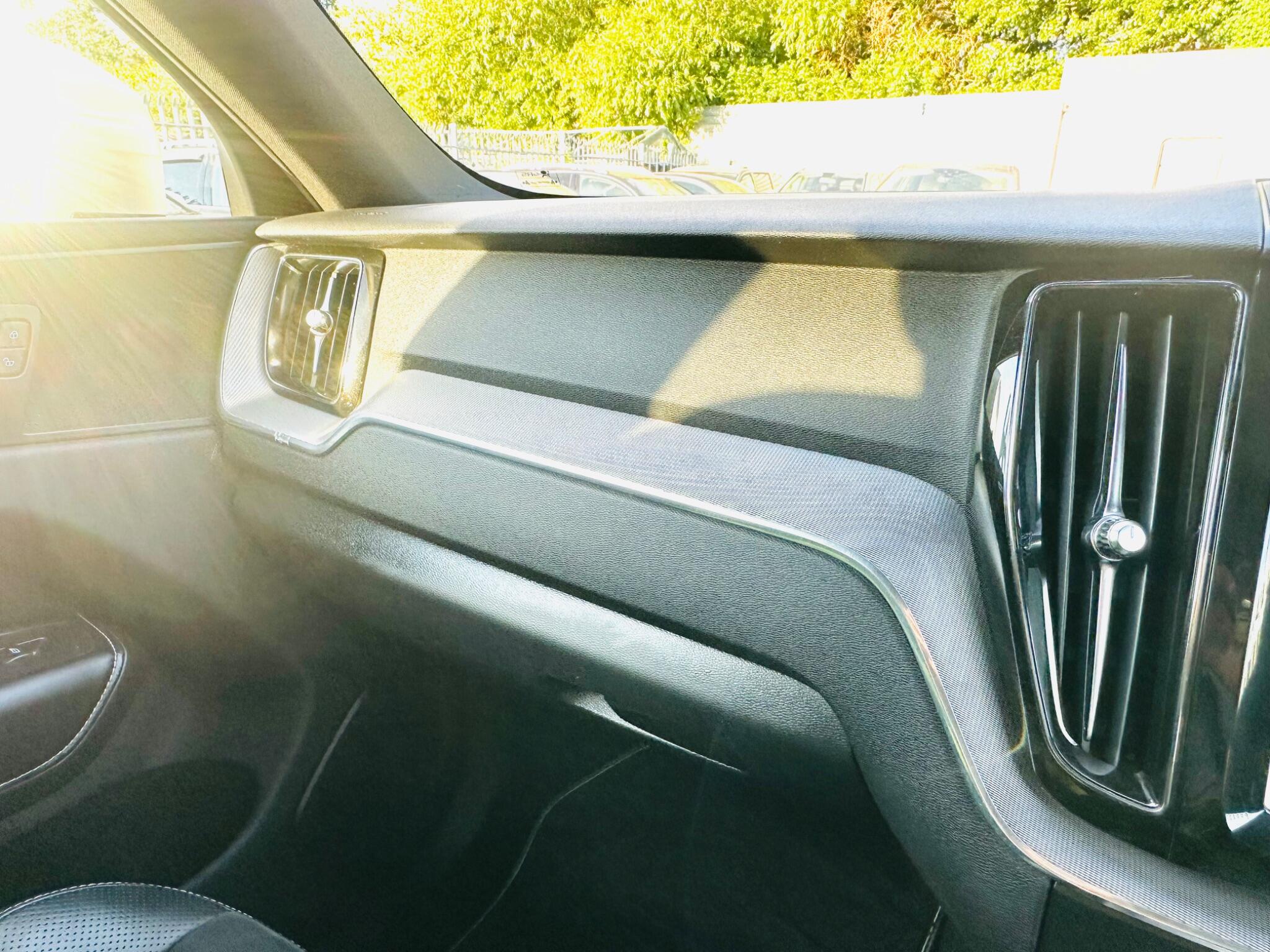 Volvo XC60 view 52