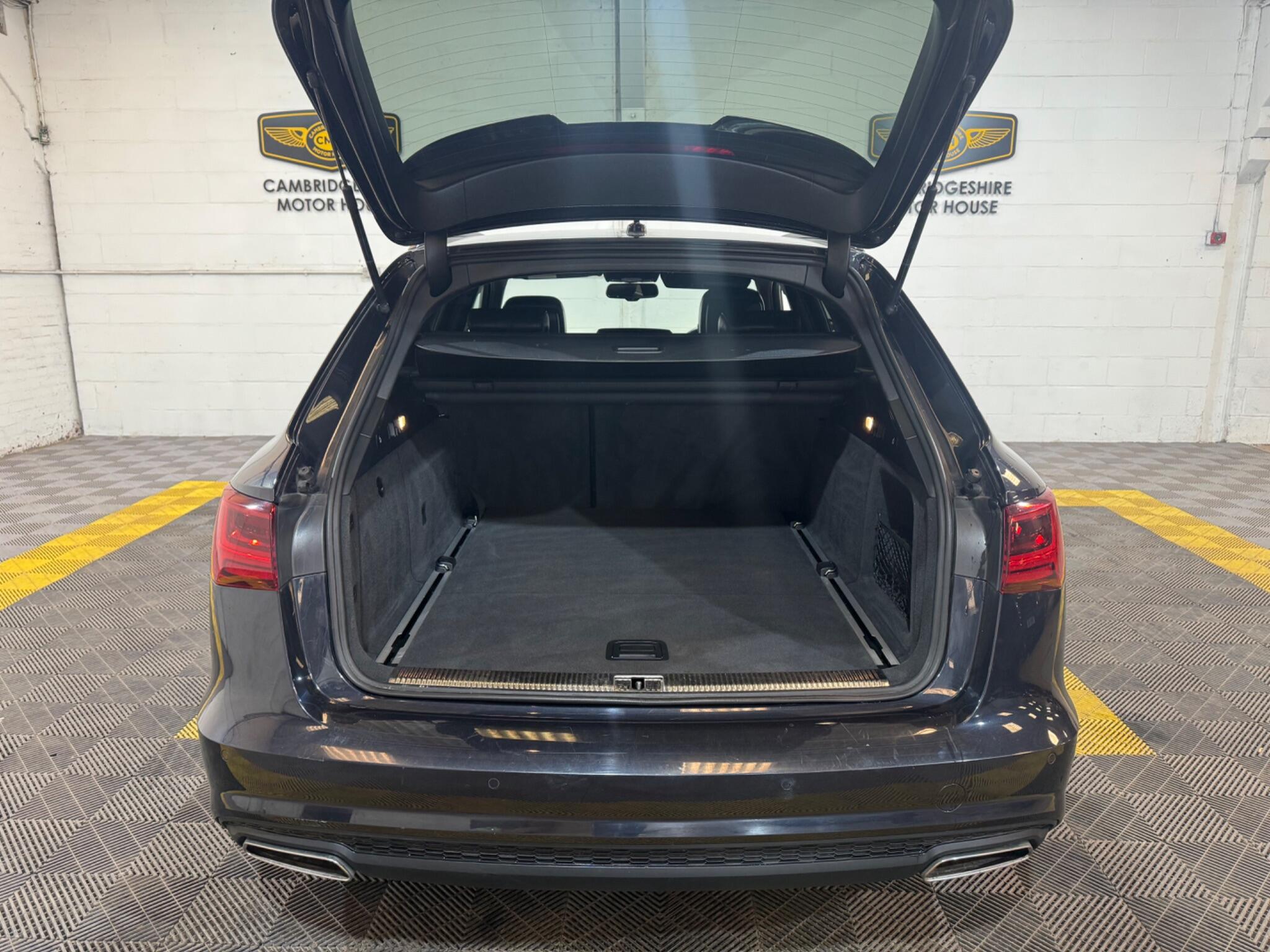 Audi A6 Avant view 55