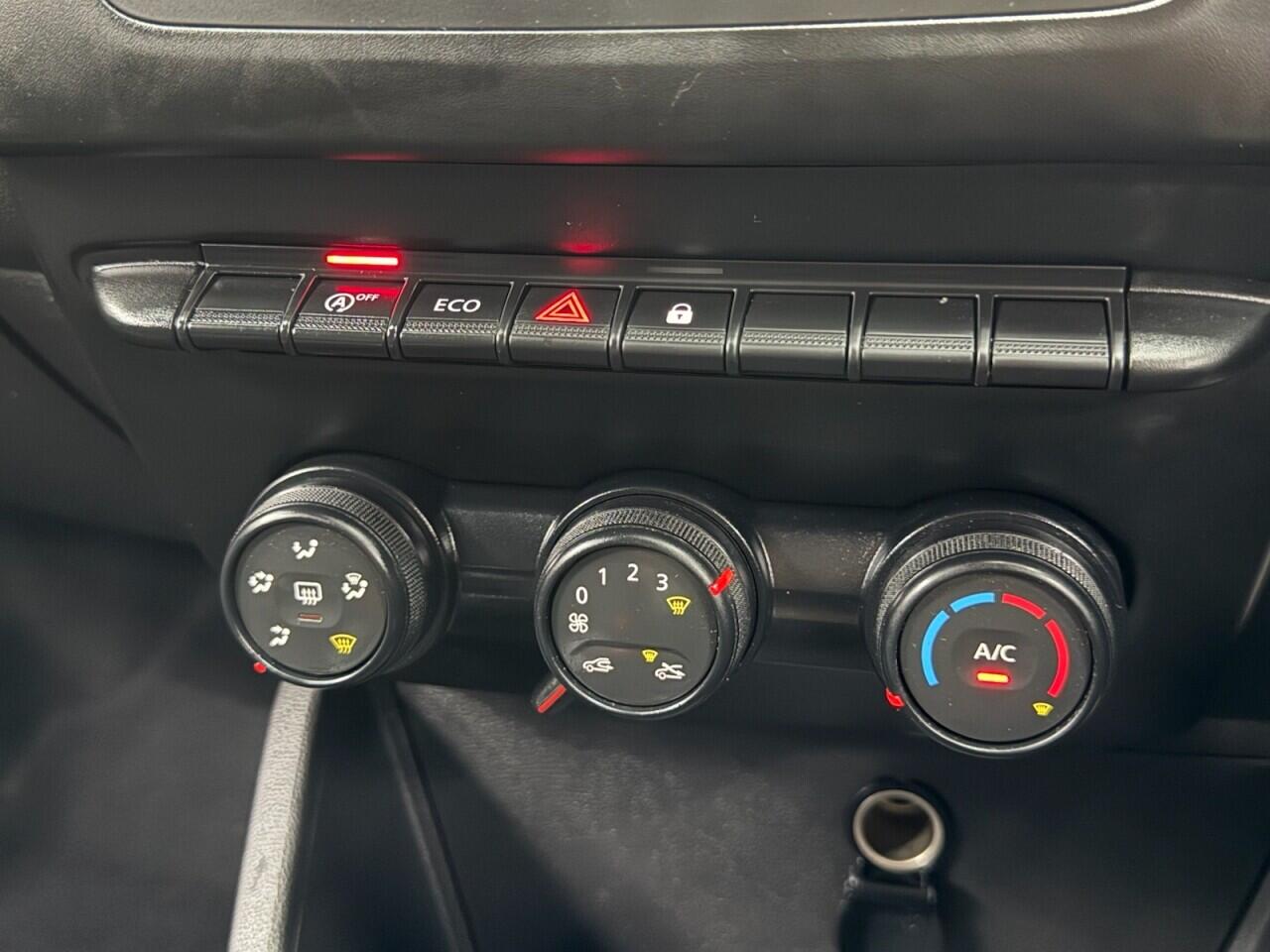 Dacia Duster view 16
