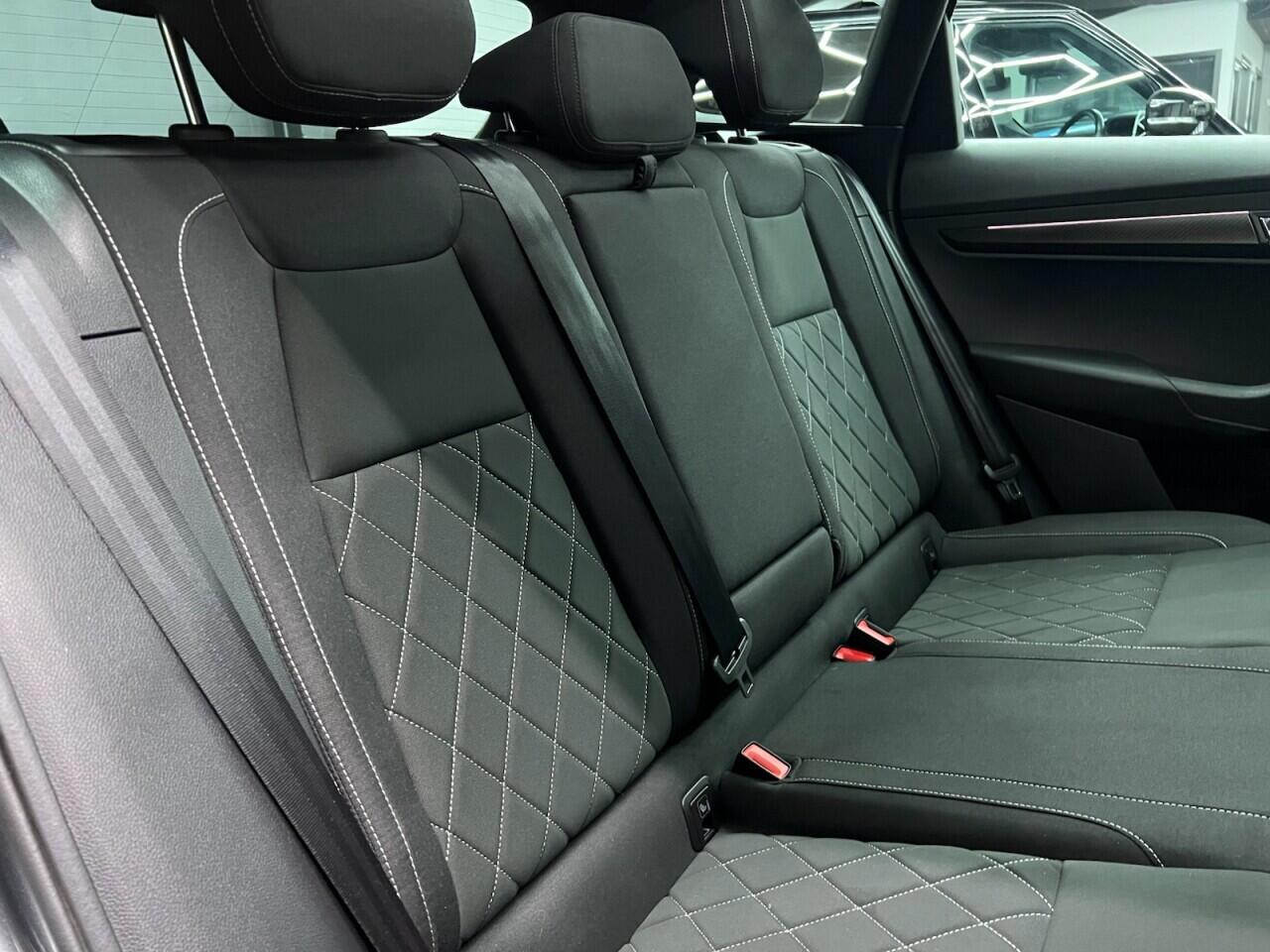 Skoda Karoq view 43