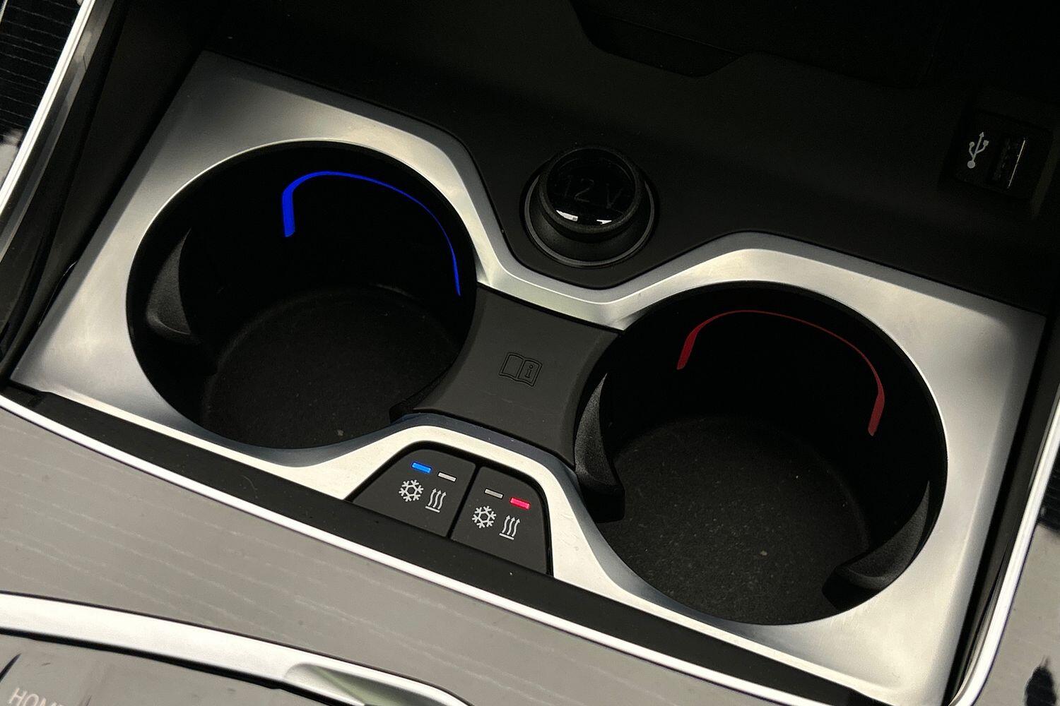 BMW X7 view 26