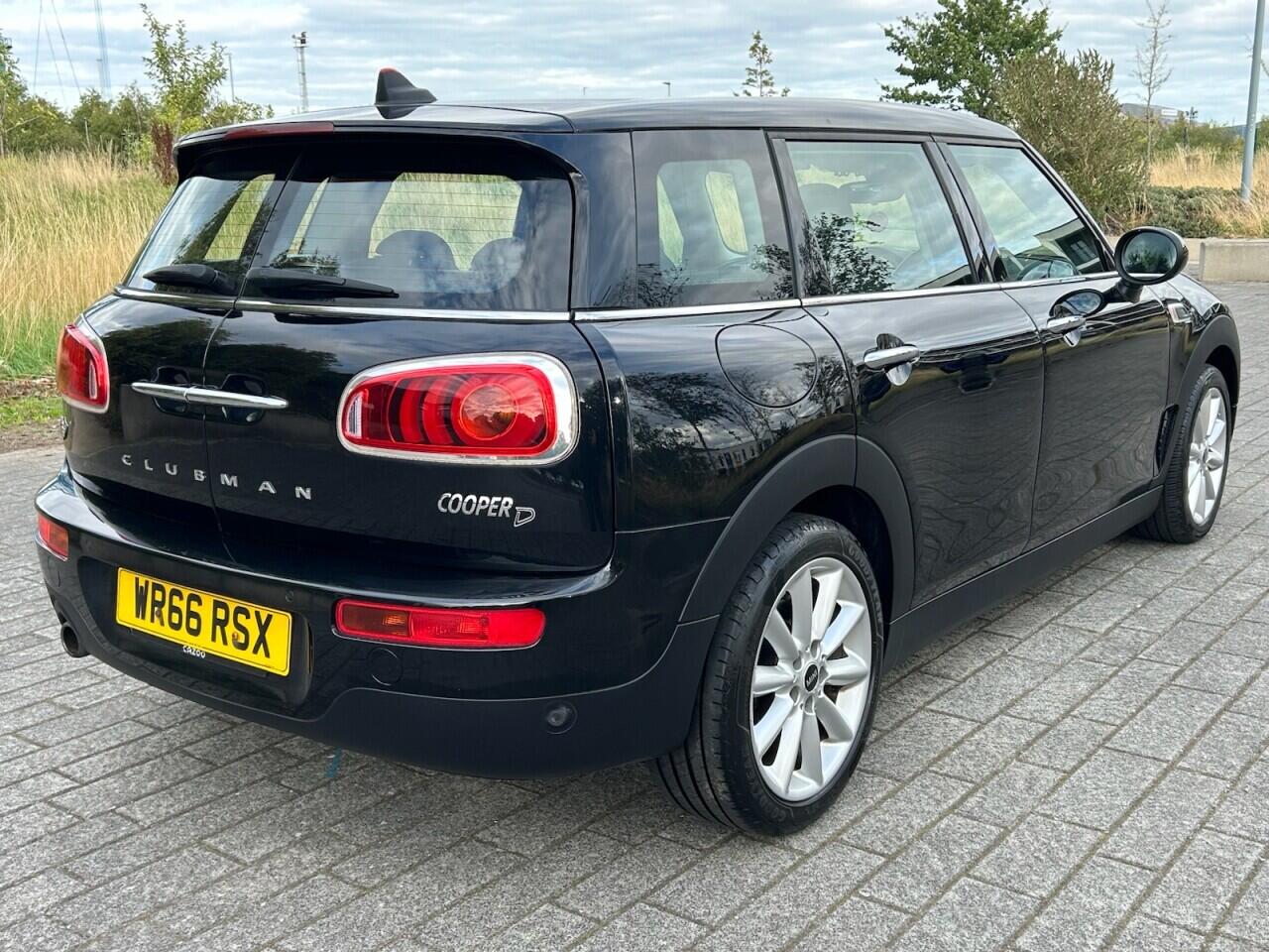 Mini Clubman view 12