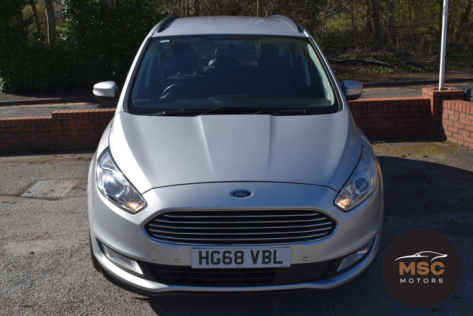 Ford Galaxy view 3