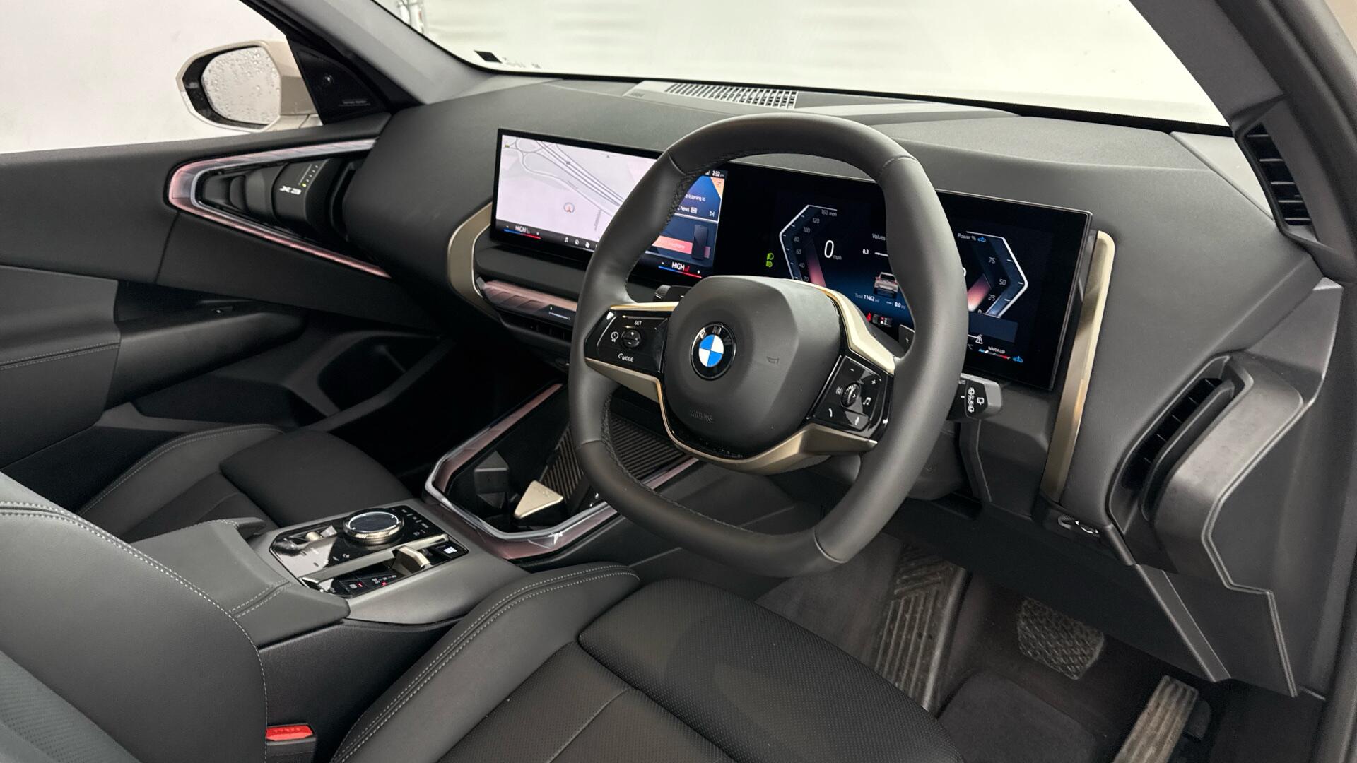 BMW X3 view 6