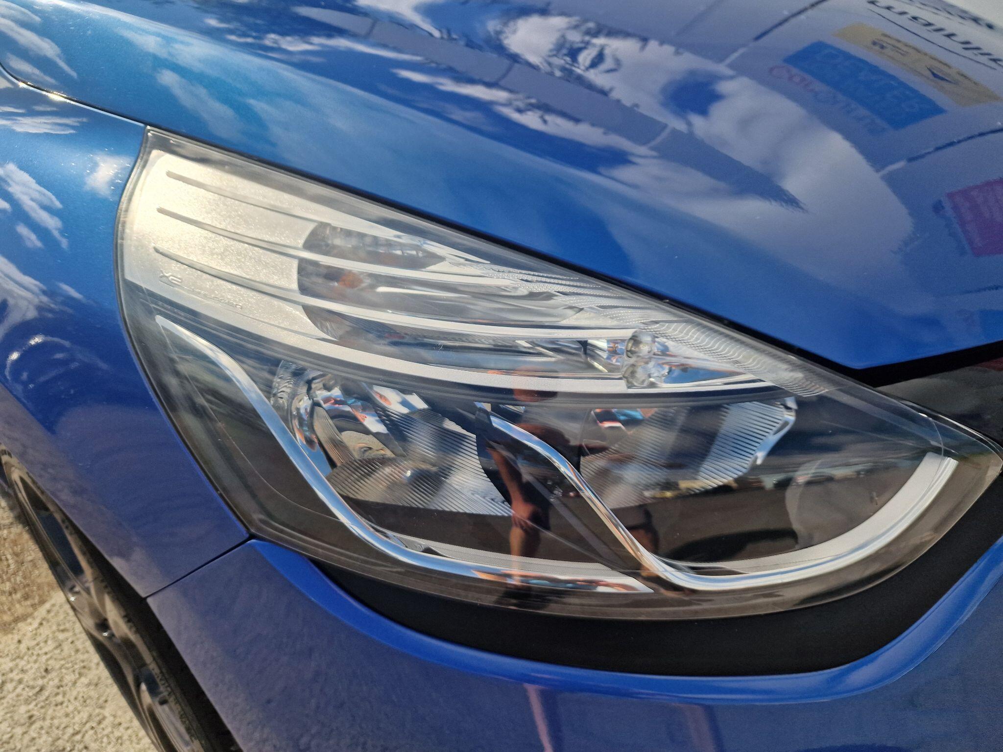 Renault Clio view 74