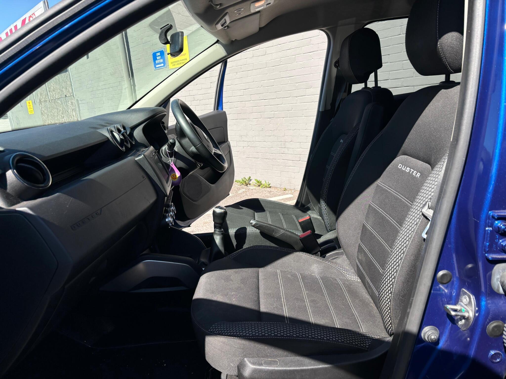 Dacia Duster view 22