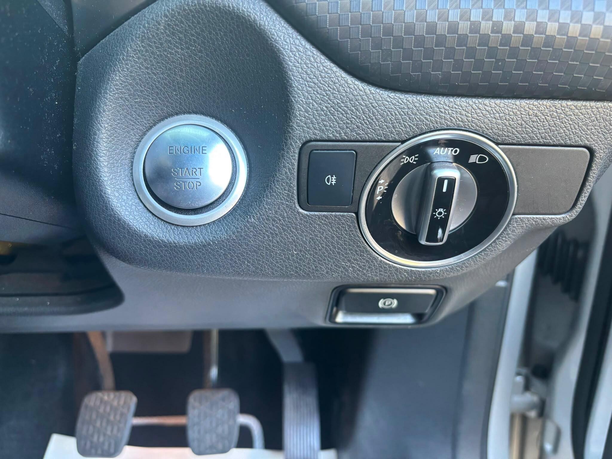 Mercedes-Benz A-Class view 22