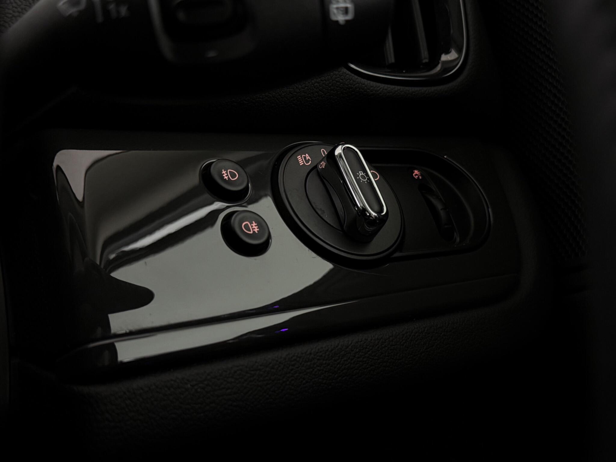 Mini Countryman view 20