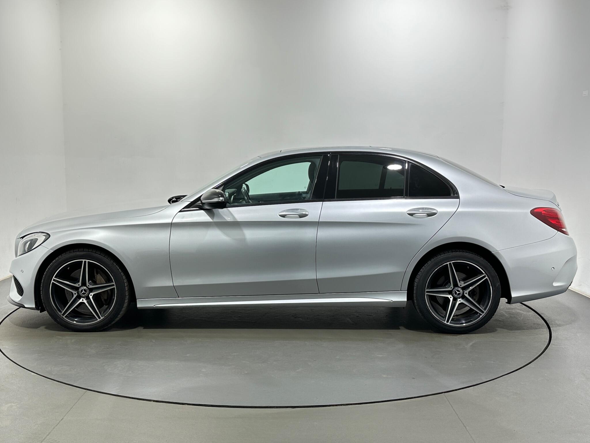 Mercedes-Benz C Class view 5