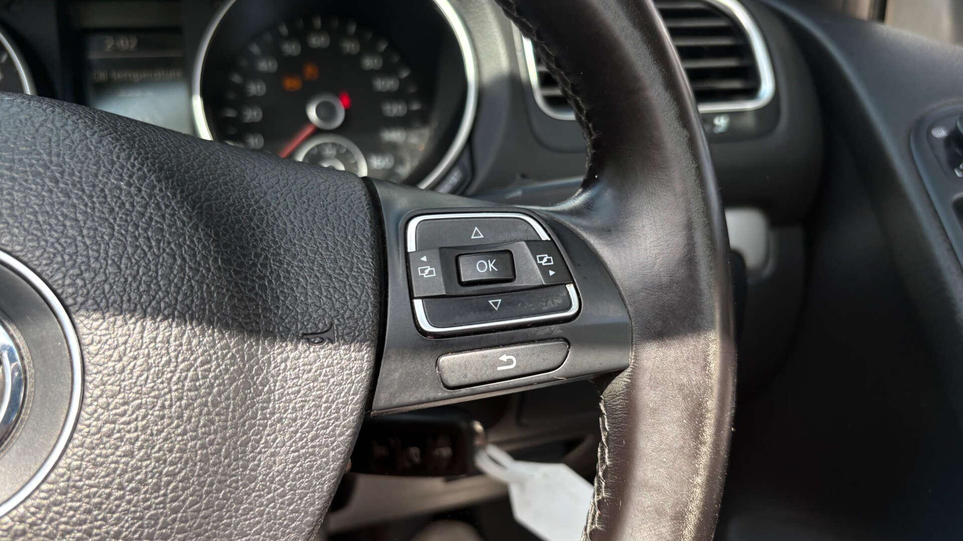 Volkswagen Golf view 24