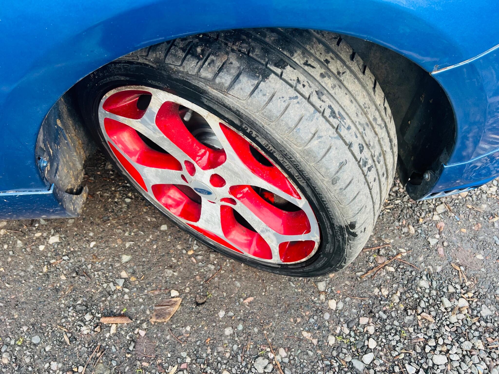 2009 Ford Focus image 34
