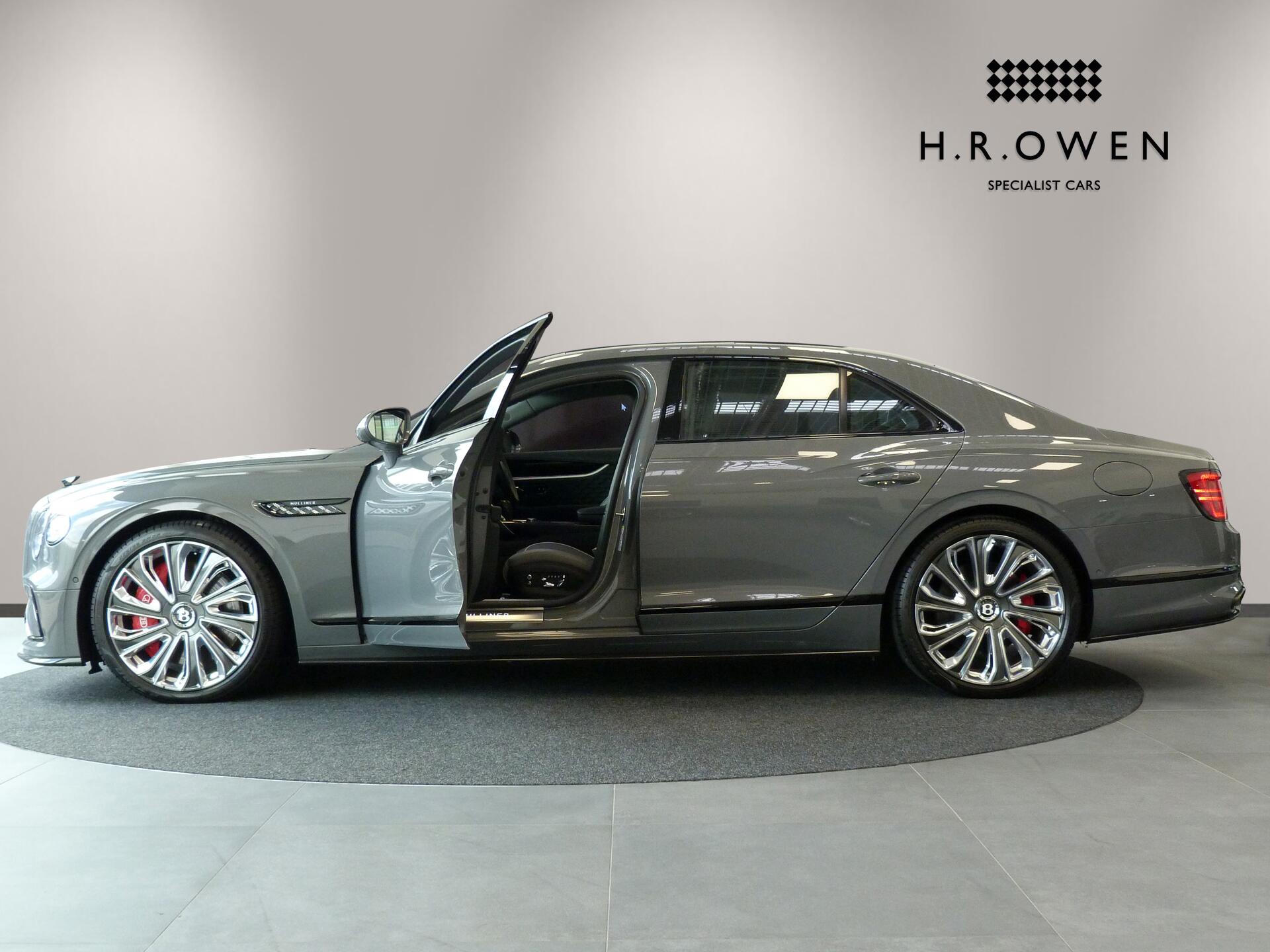 Bentley Flying Spur view 7