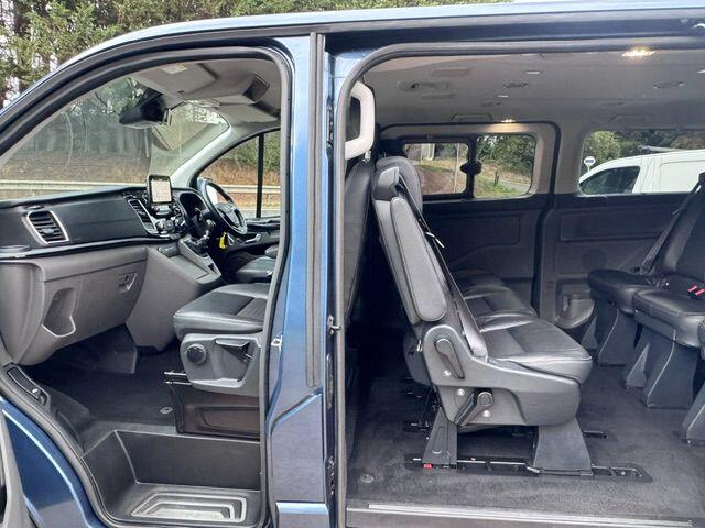 Ford Tourneo Custom view 4