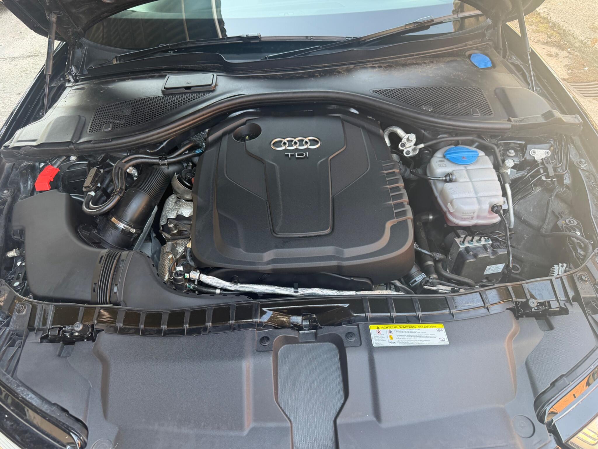 Audi A6 view 28
