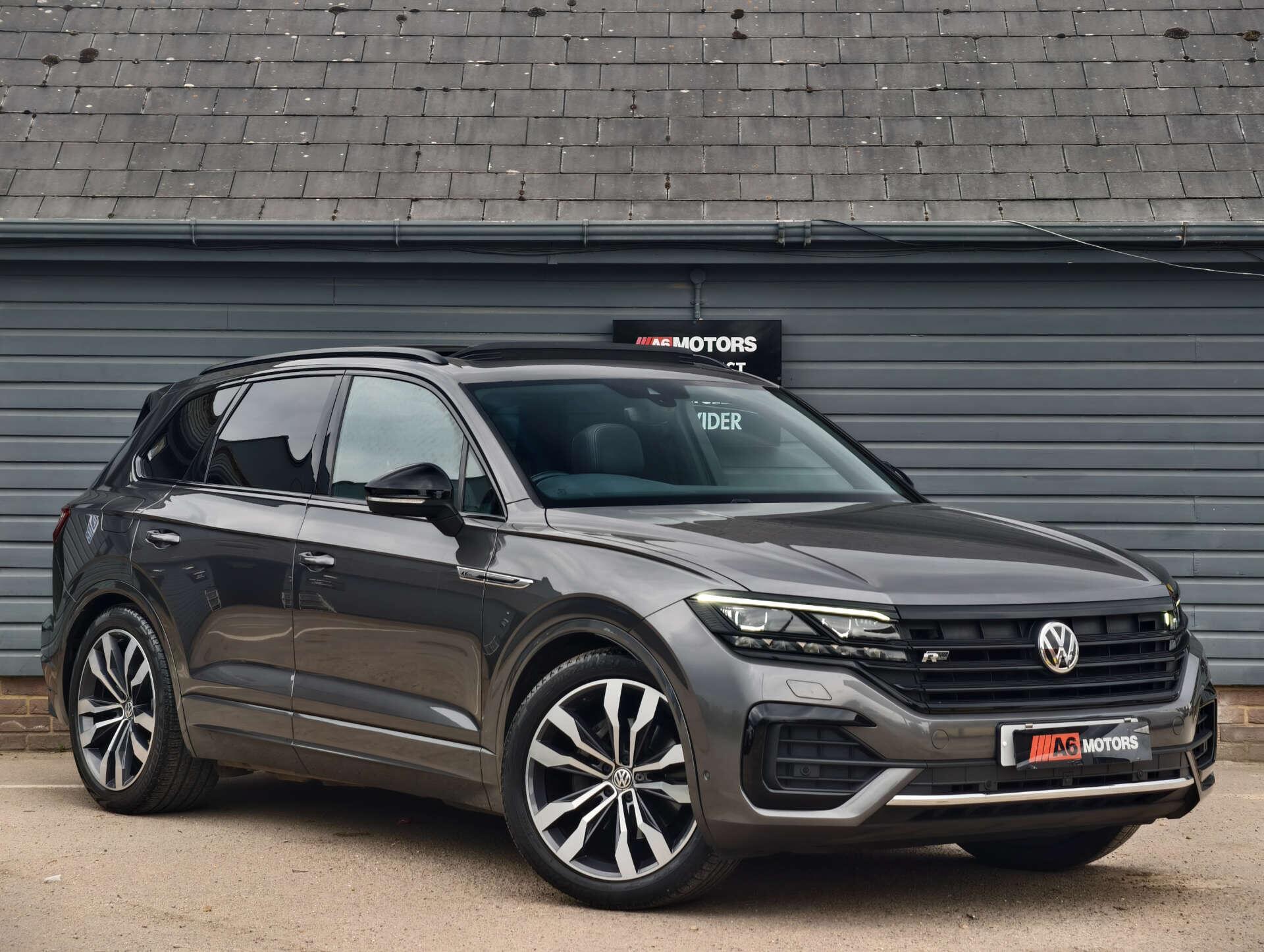 Volkswagen Touareg main image