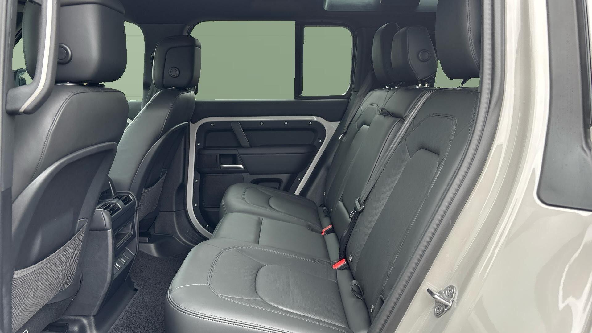 Land Rover Defender view 12