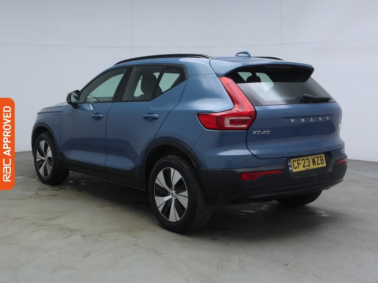 Volvo XC40 view 5