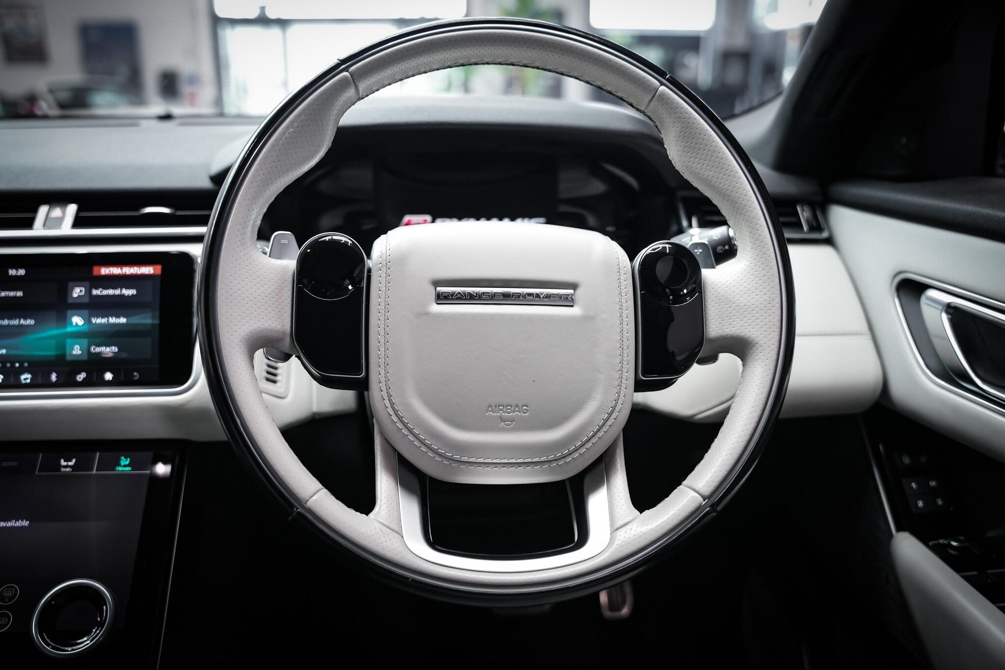 Land Rover Range Rover Velar view 19