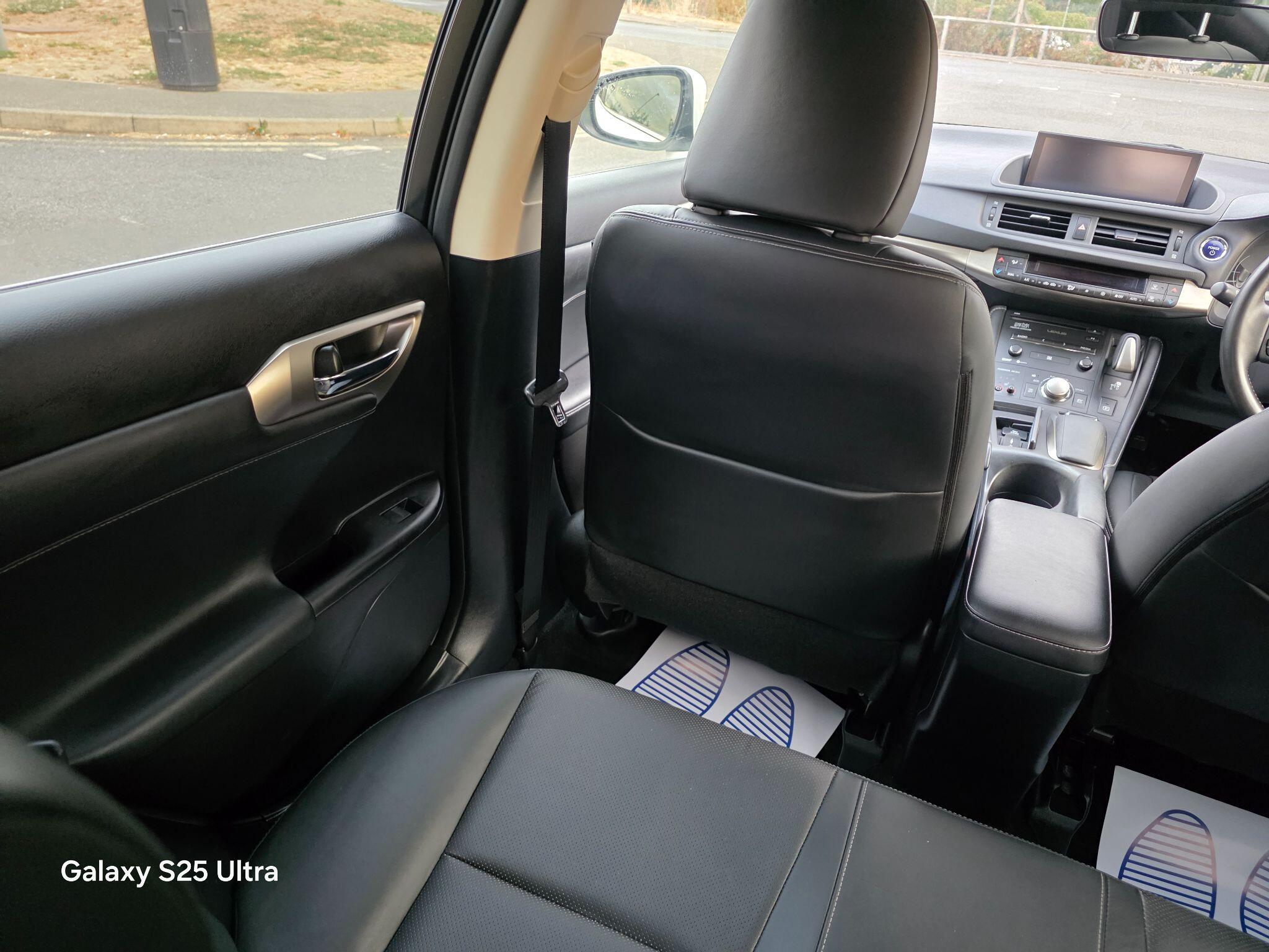 Lexus CT view 35