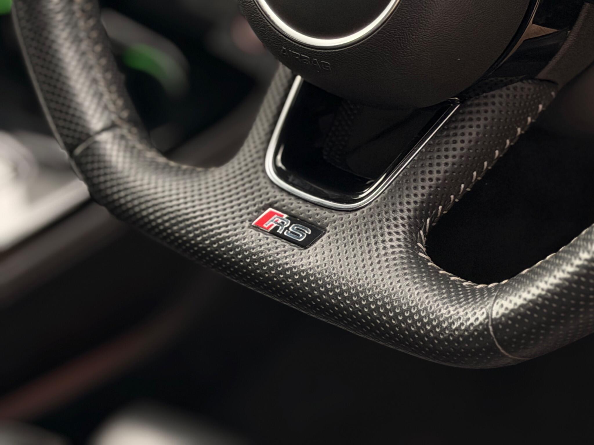 Audi RS4 view 53