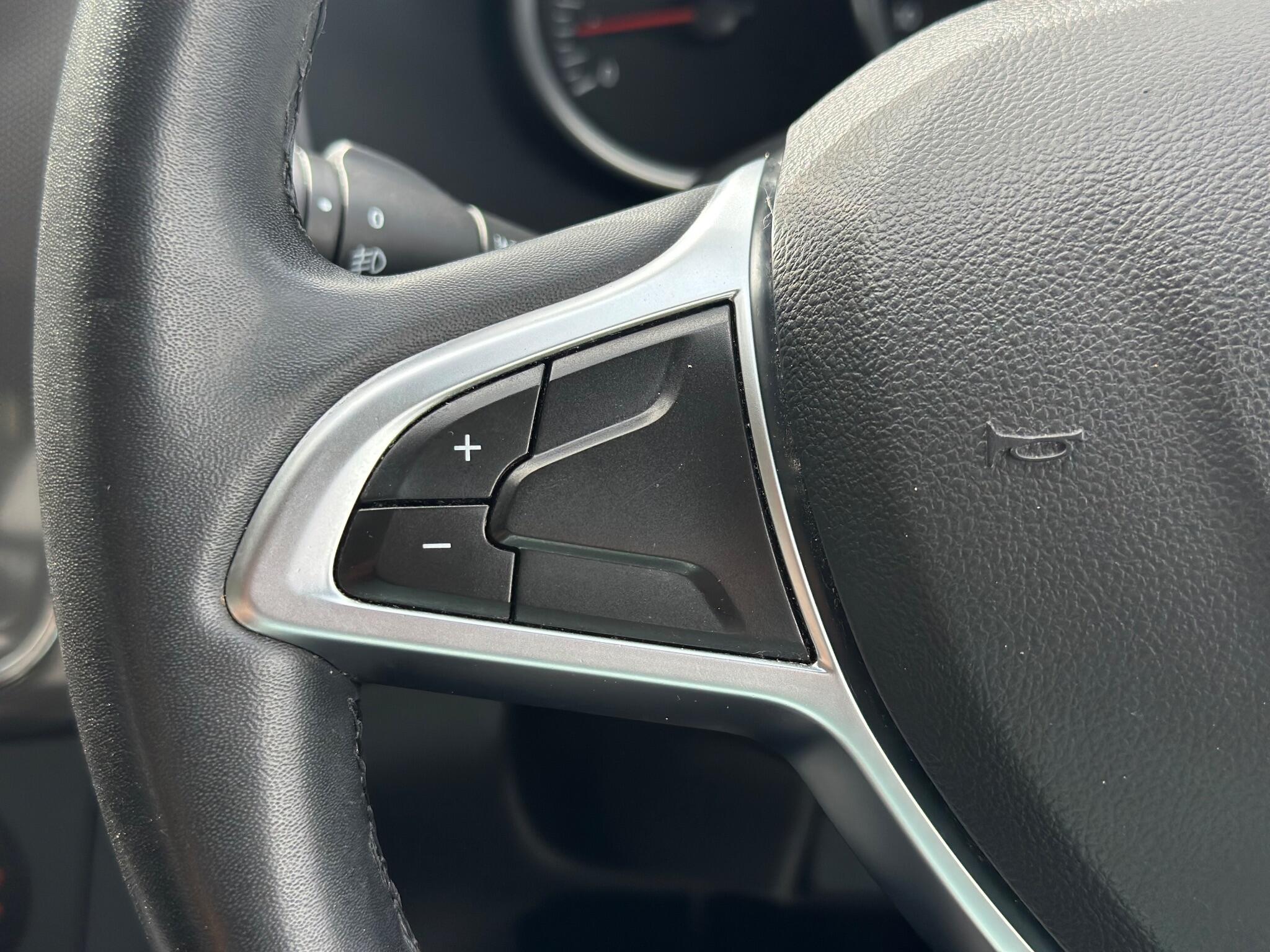 Dacia Sandero view 31