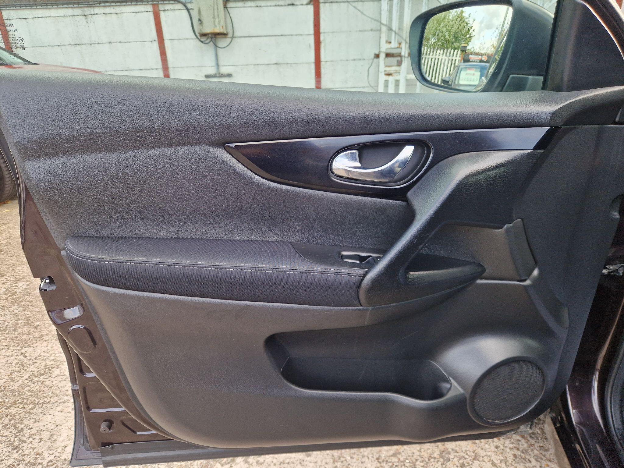 Nissan Qashqai view 28