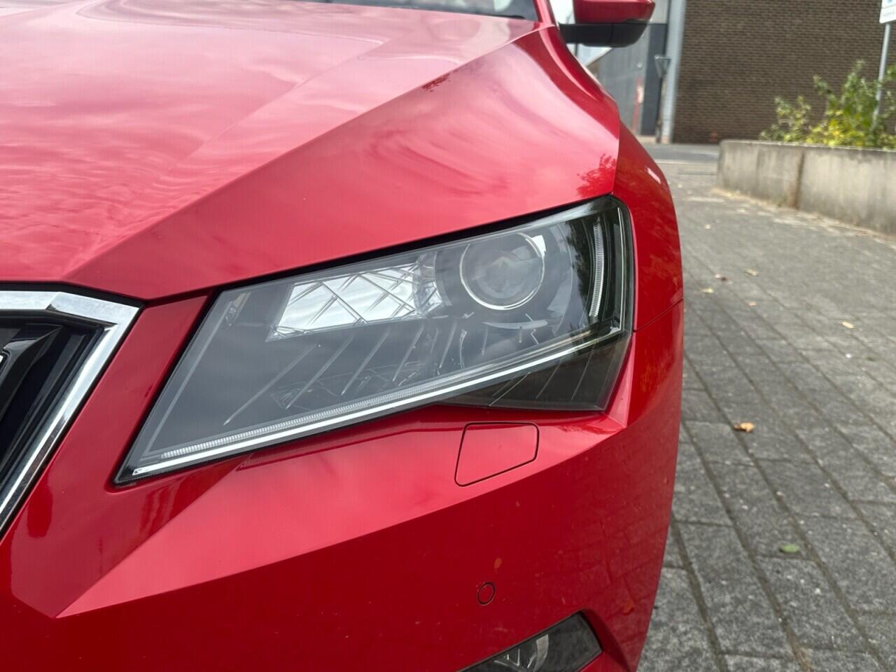 Skoda Superb view 13