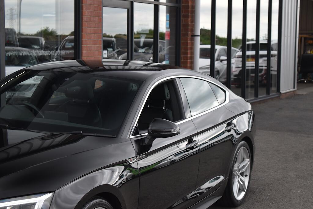 Audi A5 view 23