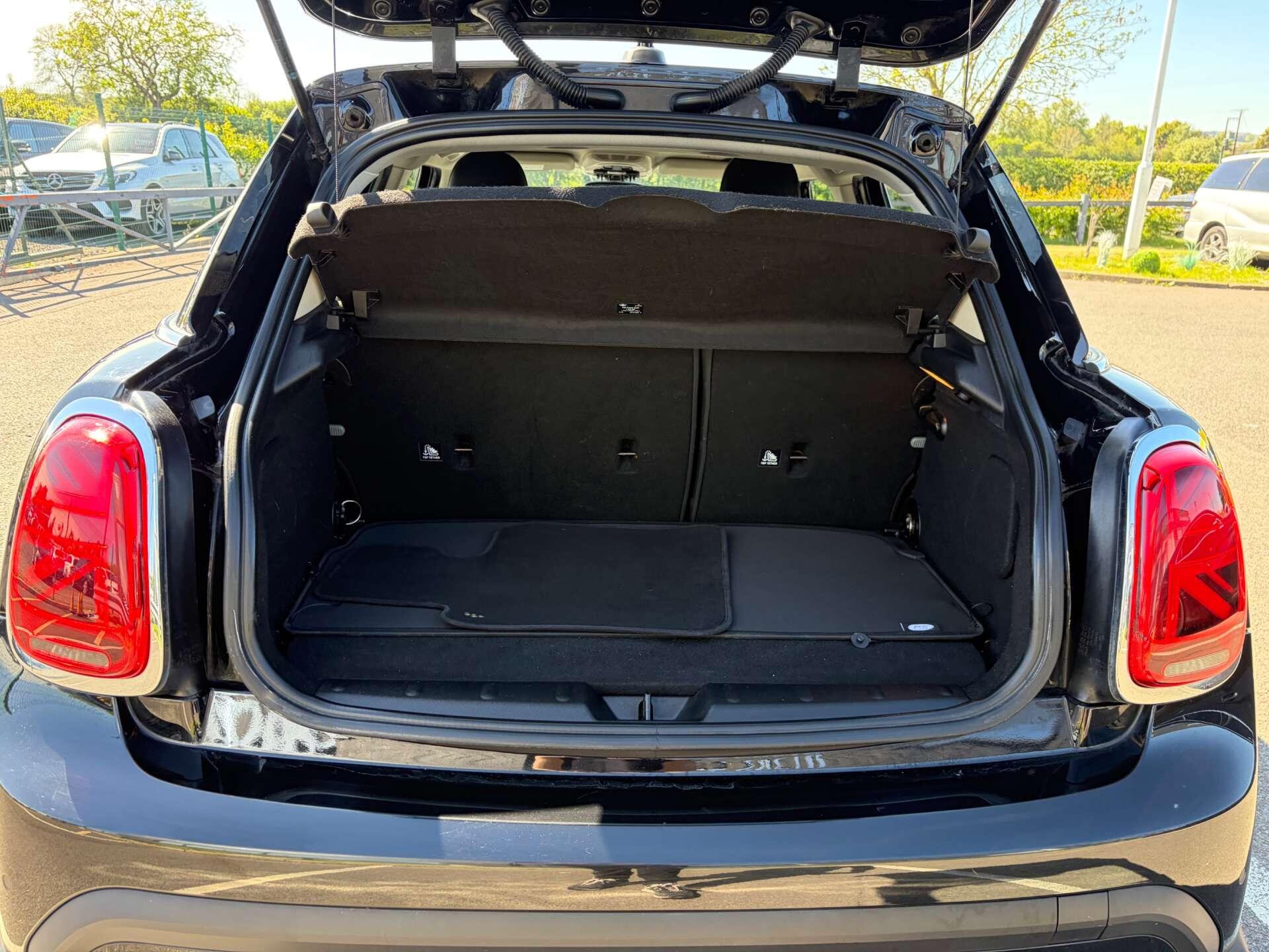 Mini Cooper view 25