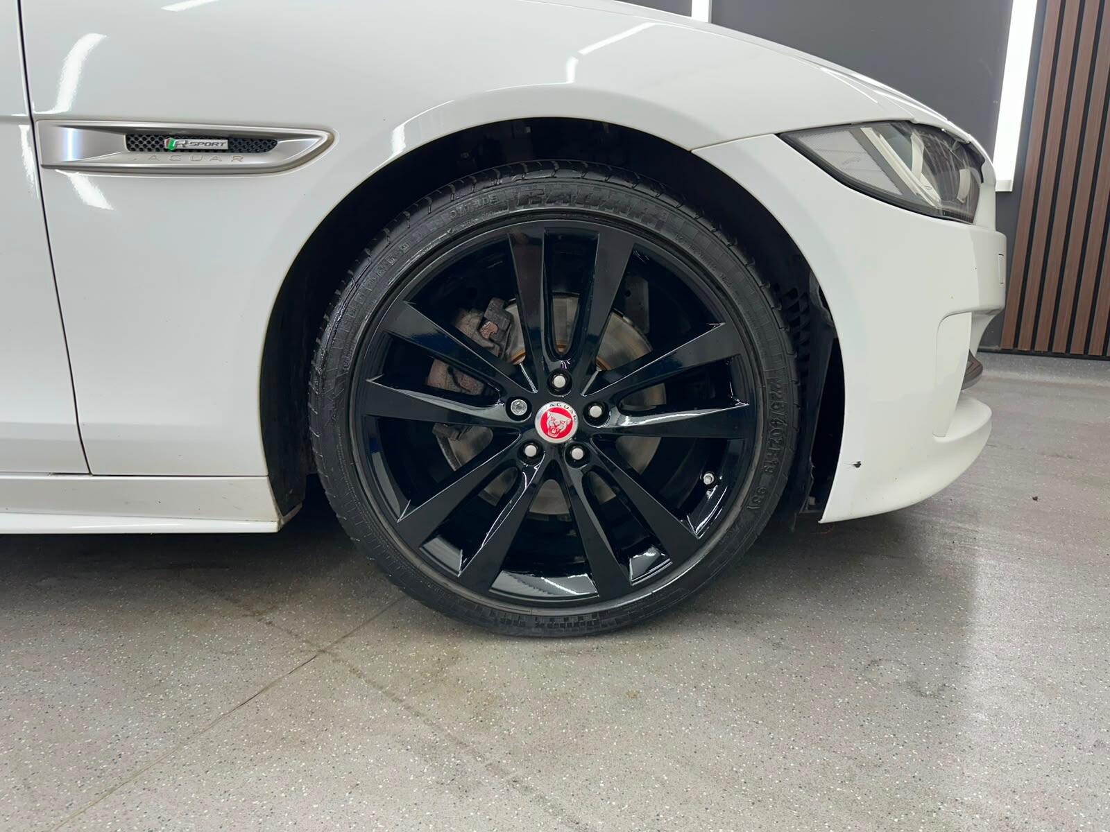 Jaguar XE view 16