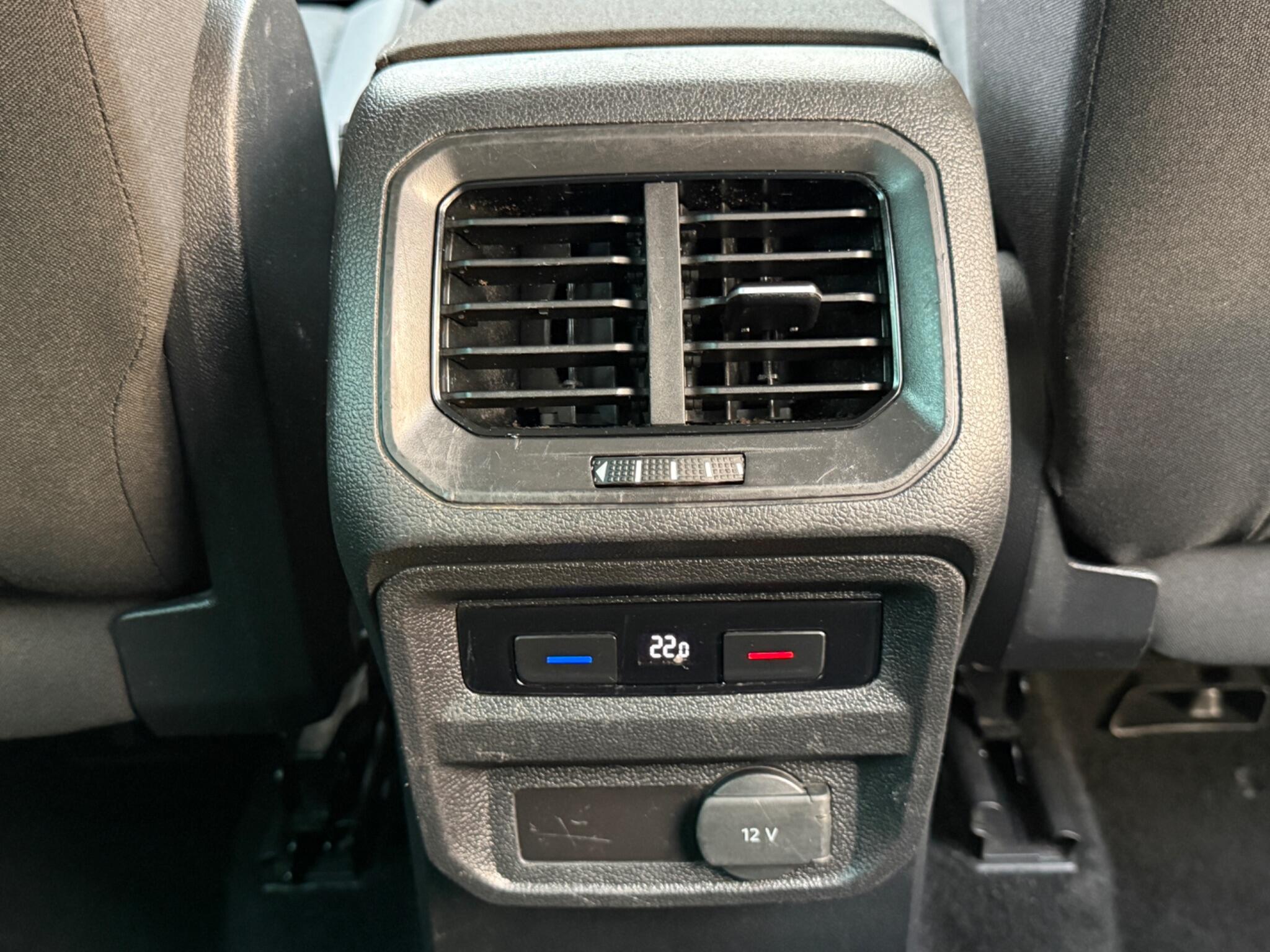 Volkswagen Tiguan - Image 45