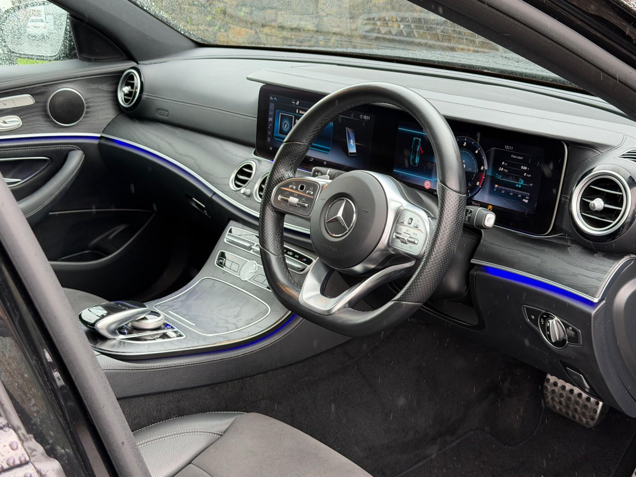 Mercedes-Benz E-Class view 11