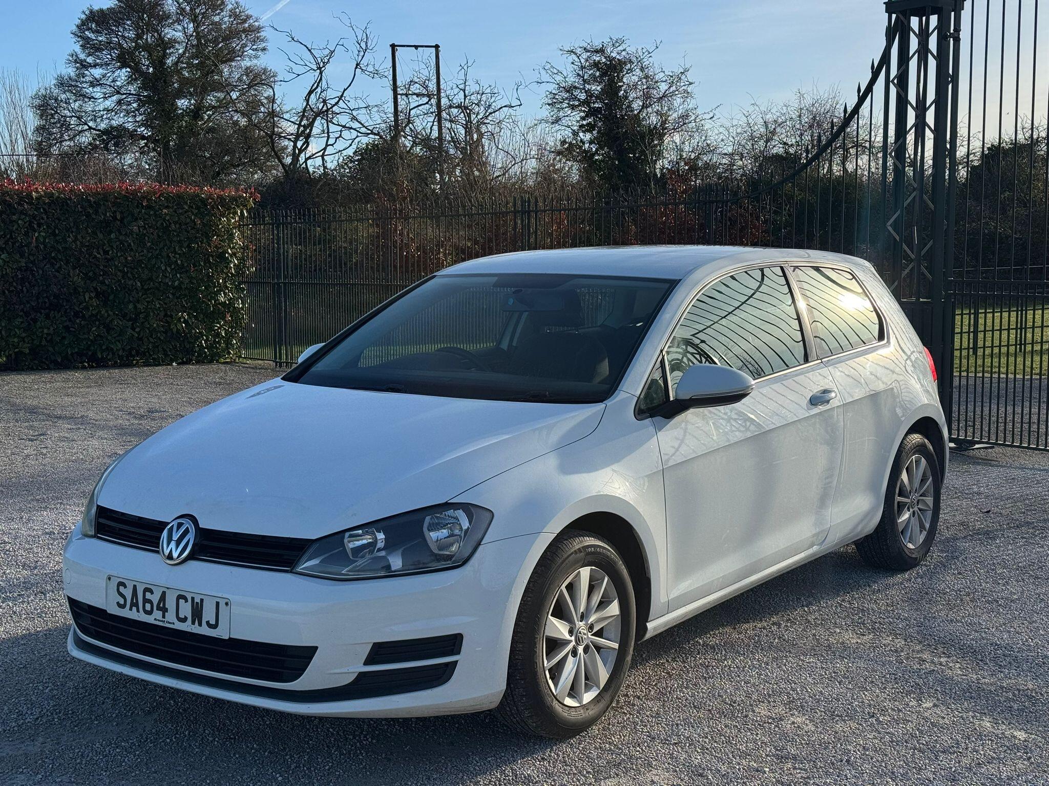 2014 Volkswagen Golf image 4