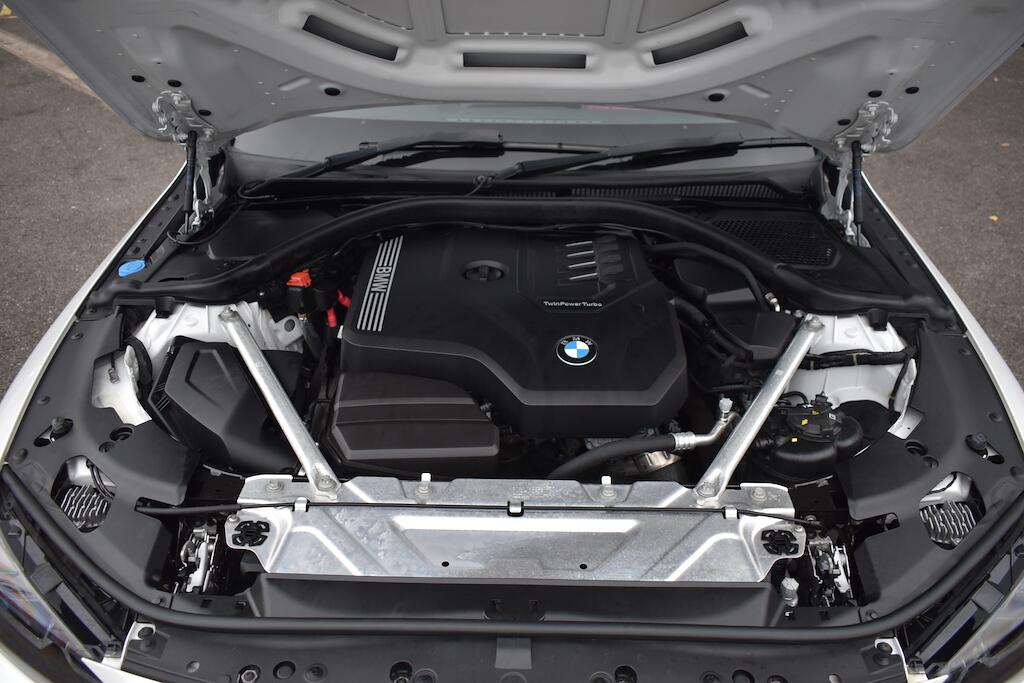BMW 4 Series view 80