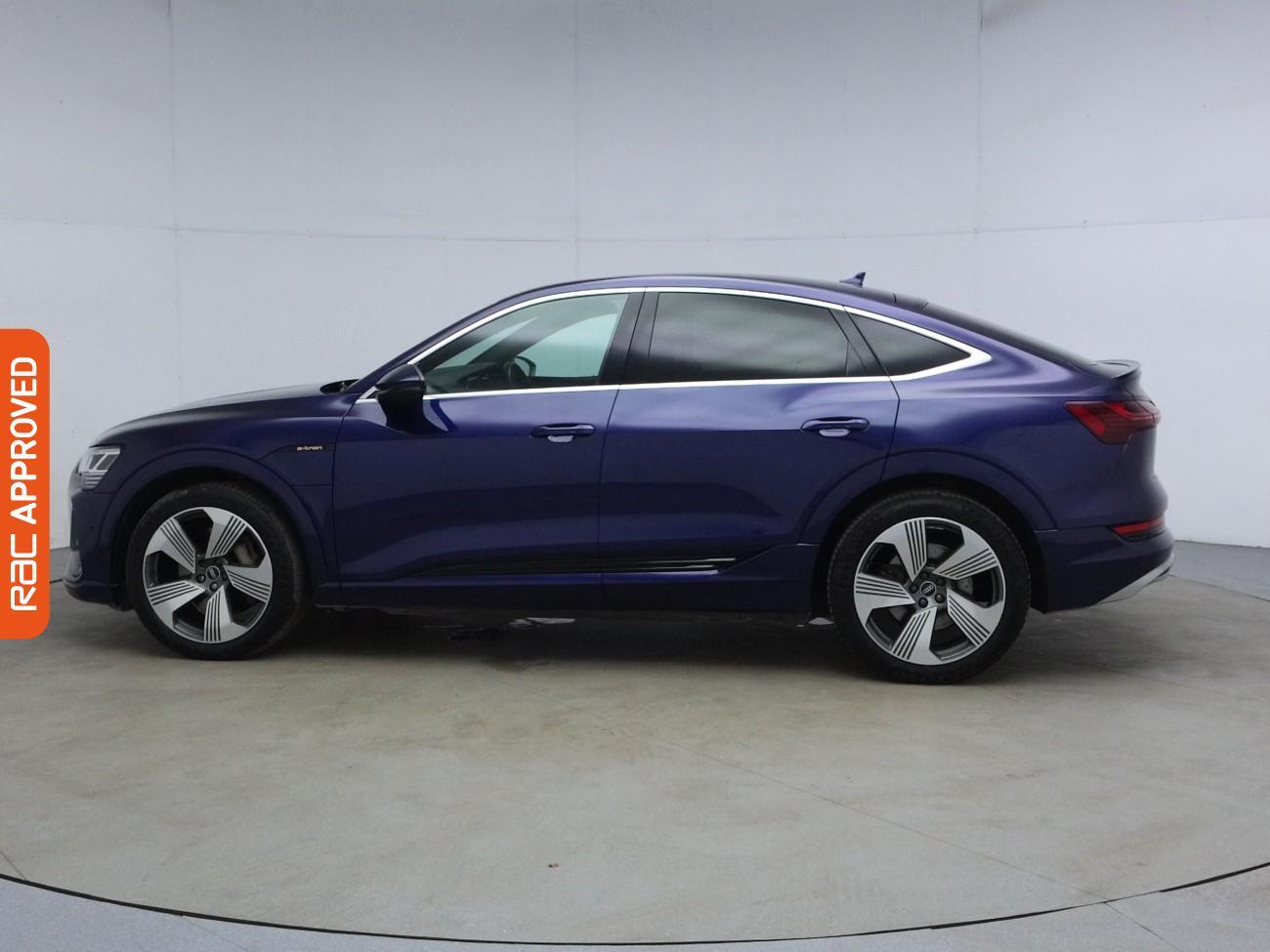 Audi E-Tron view 34