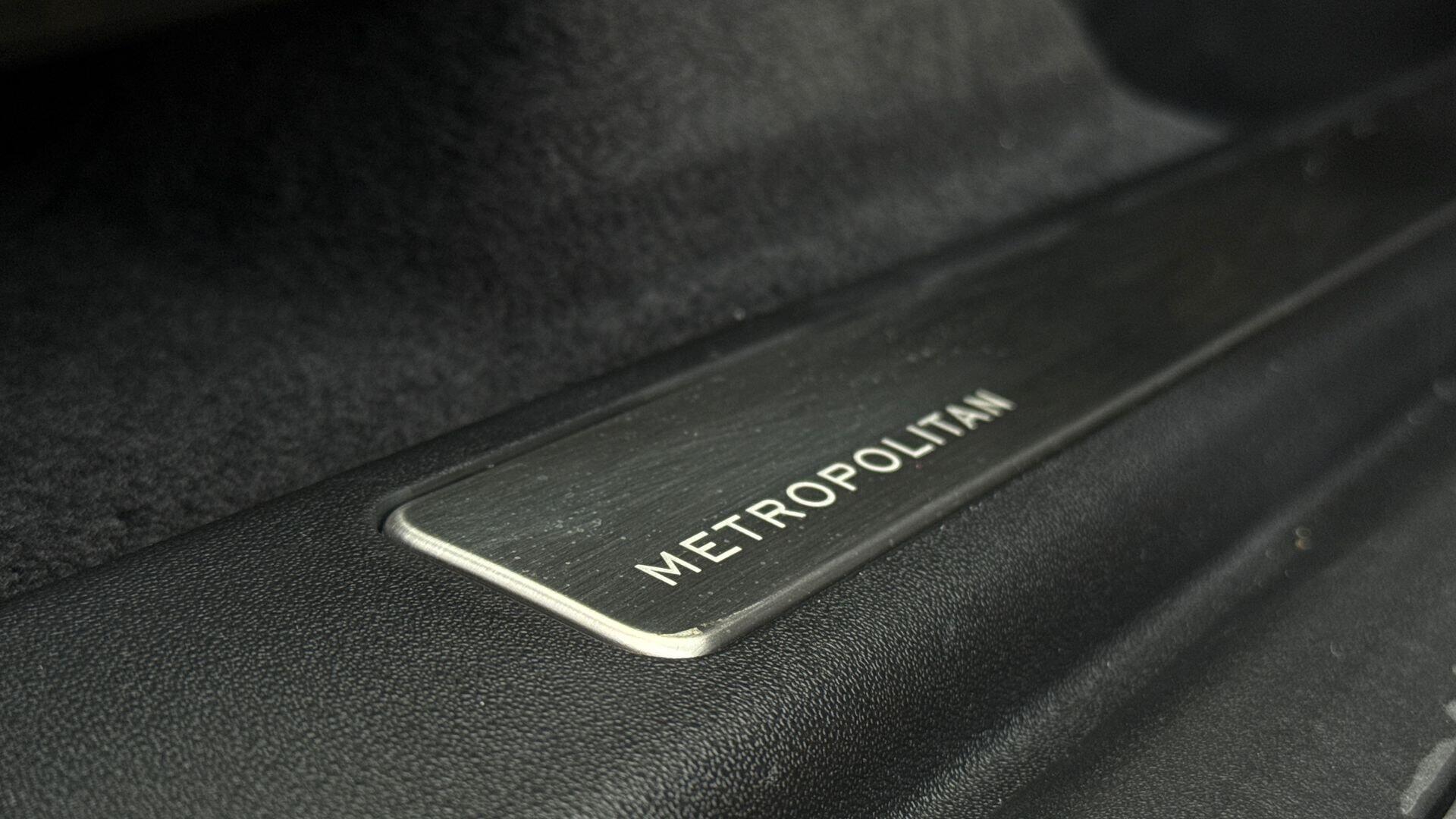 Land Rover Discovery Sport view 27